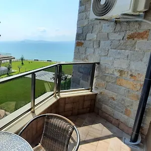 Apartament A-19 Sea View Studio-apartmen Sarafovo, Burgas